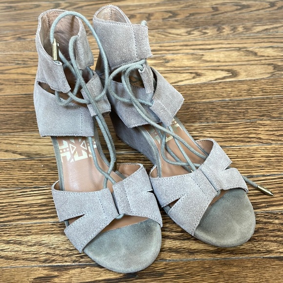 Beige Wedge Heels Lace Up - Picture 2 of 5